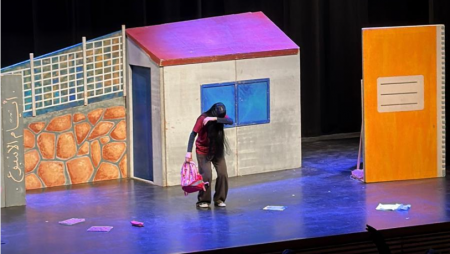 فبراير دُفعة أمل… مسرحية توعوية لدعم وتعزيز مكانة ذوي القدرات العالية في رهط